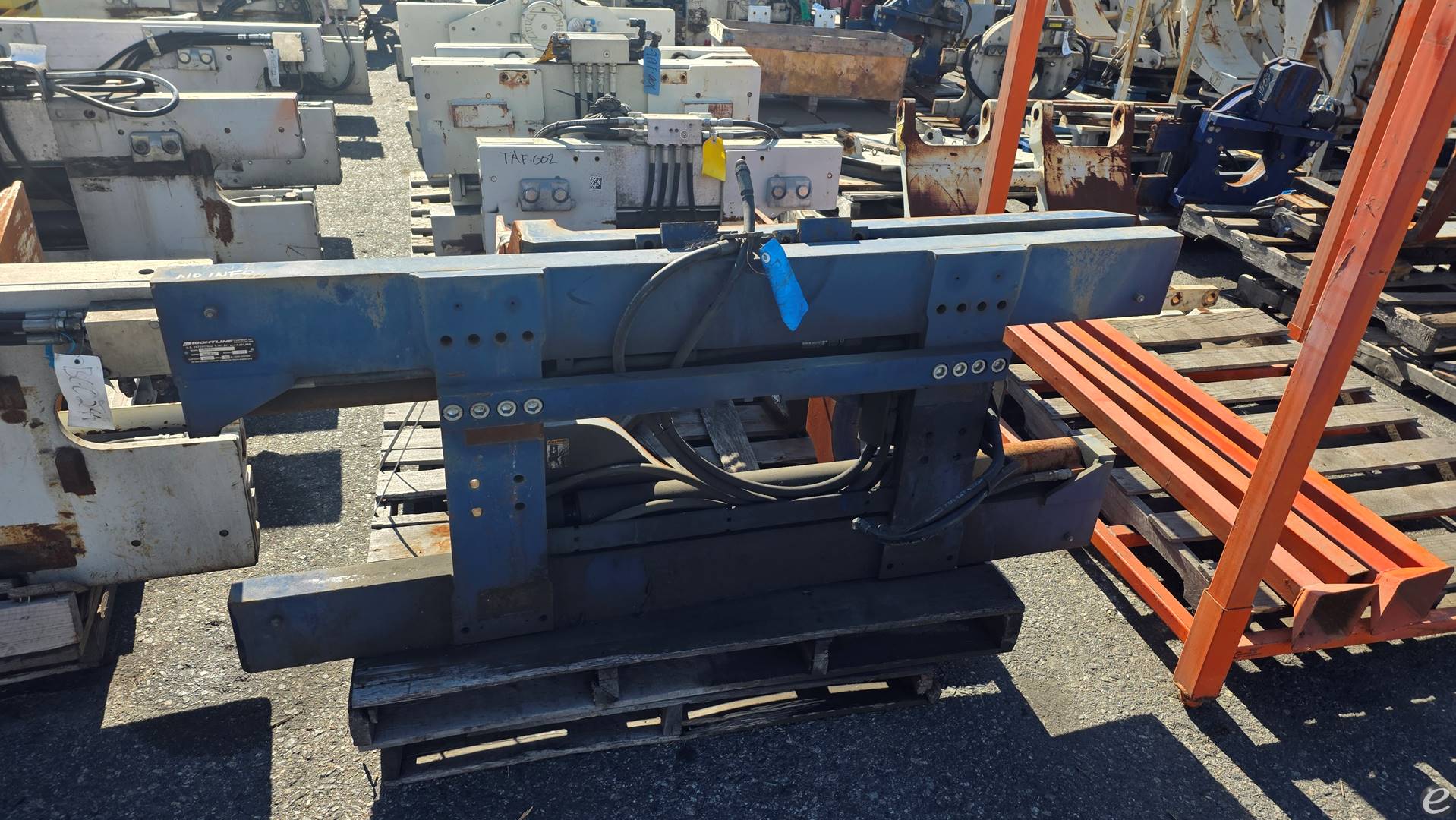 2014 Rightline LBM151
