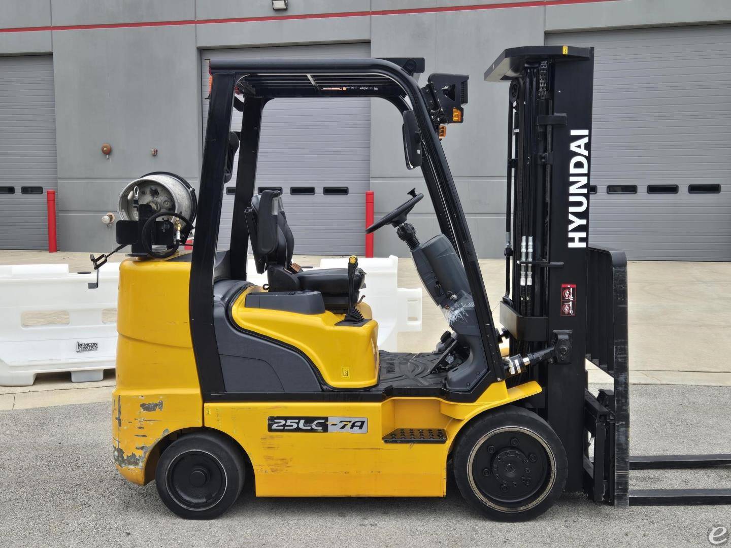 2023 Hyundai 25LC-7A