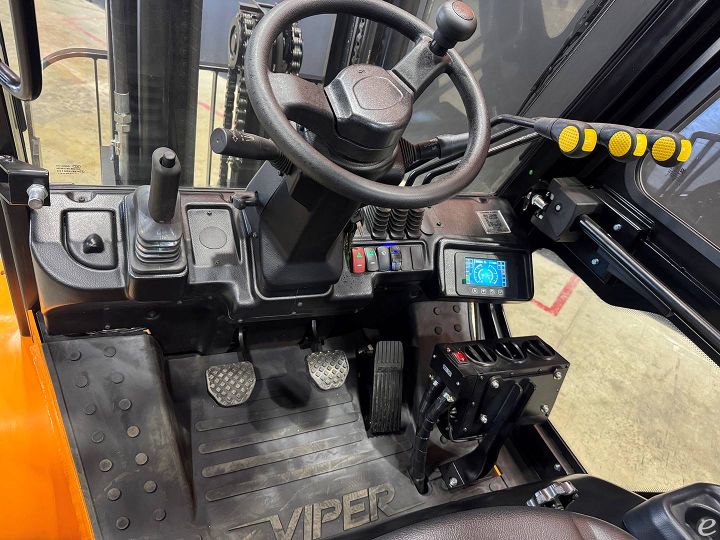 2026 Viper Lift Trucks FY25F