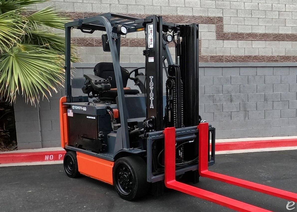 2006 Toyota 8FBCU30 Electric Forklift - 123Forklift