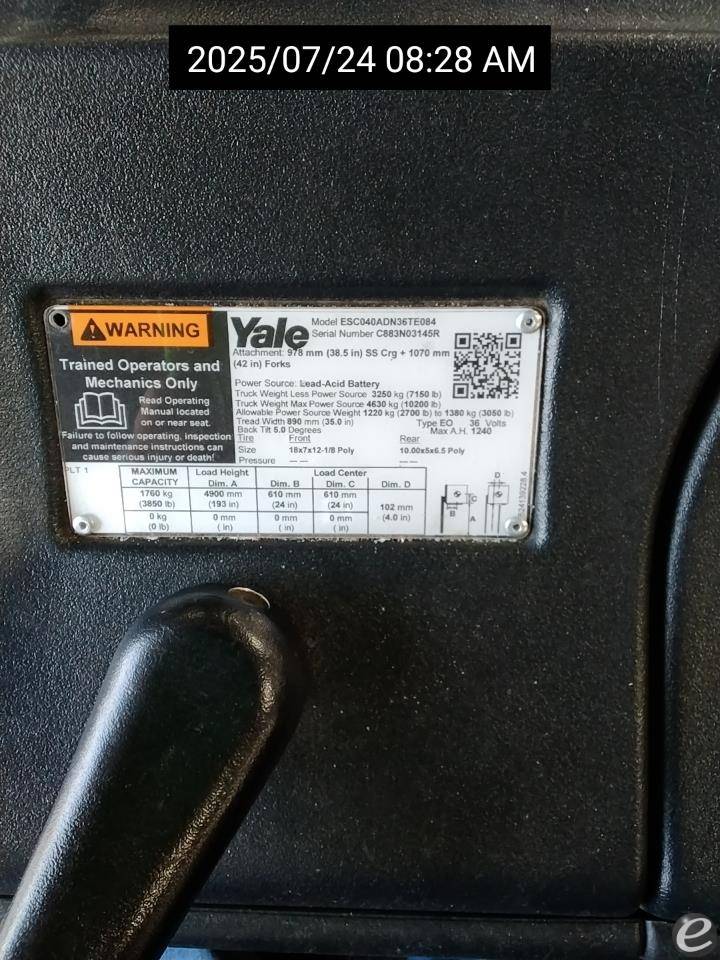 2017 Yale ESC040AD