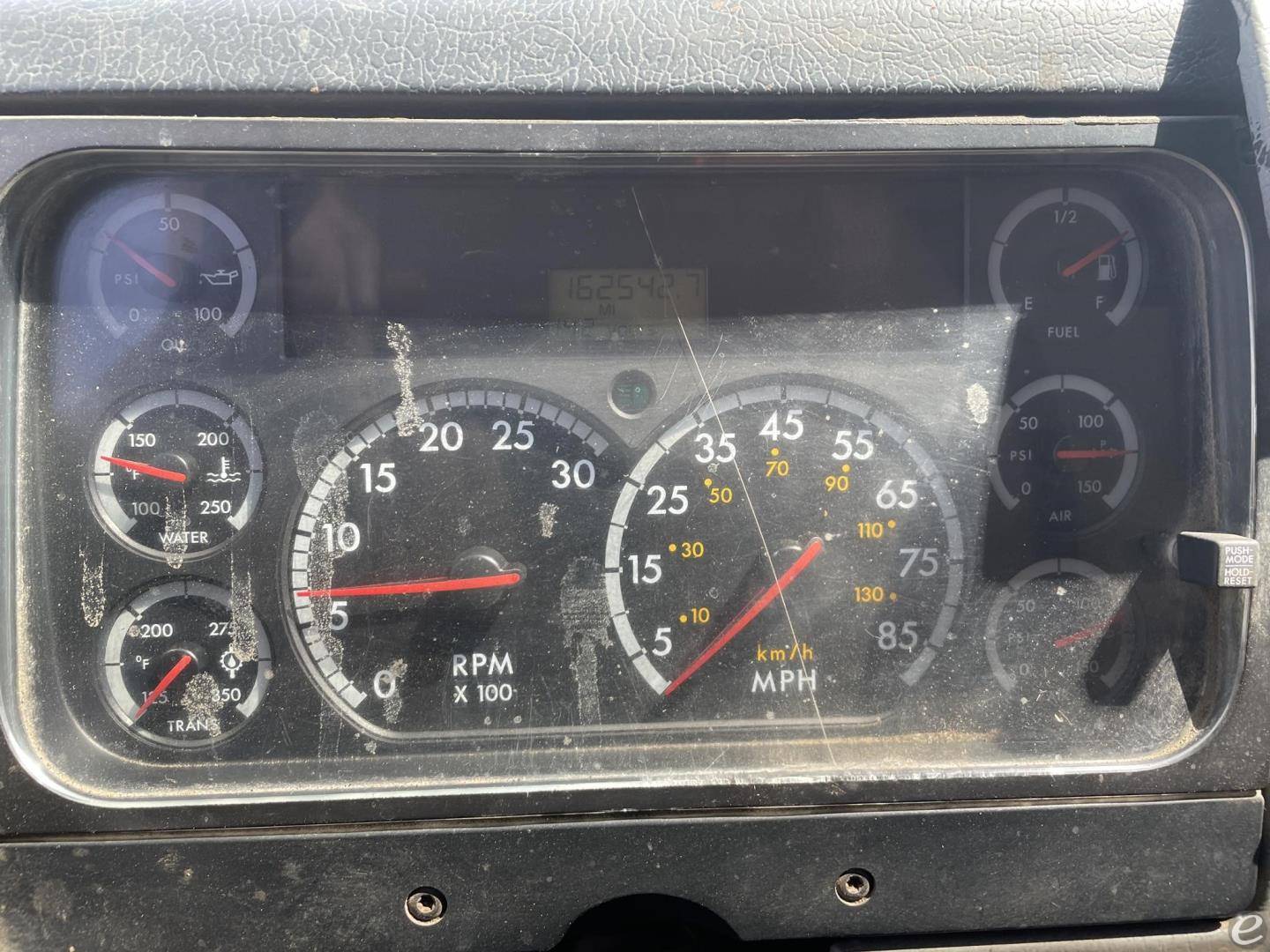 2001 Freightliner FL70