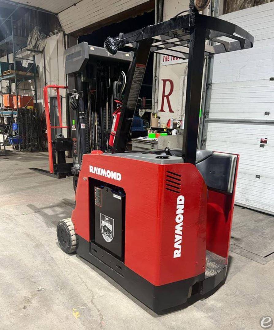 2005 Raymond R50-C40QM Electric Forklift - 123Forklift