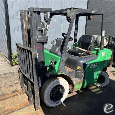 2016 Mitsubishi FG25N