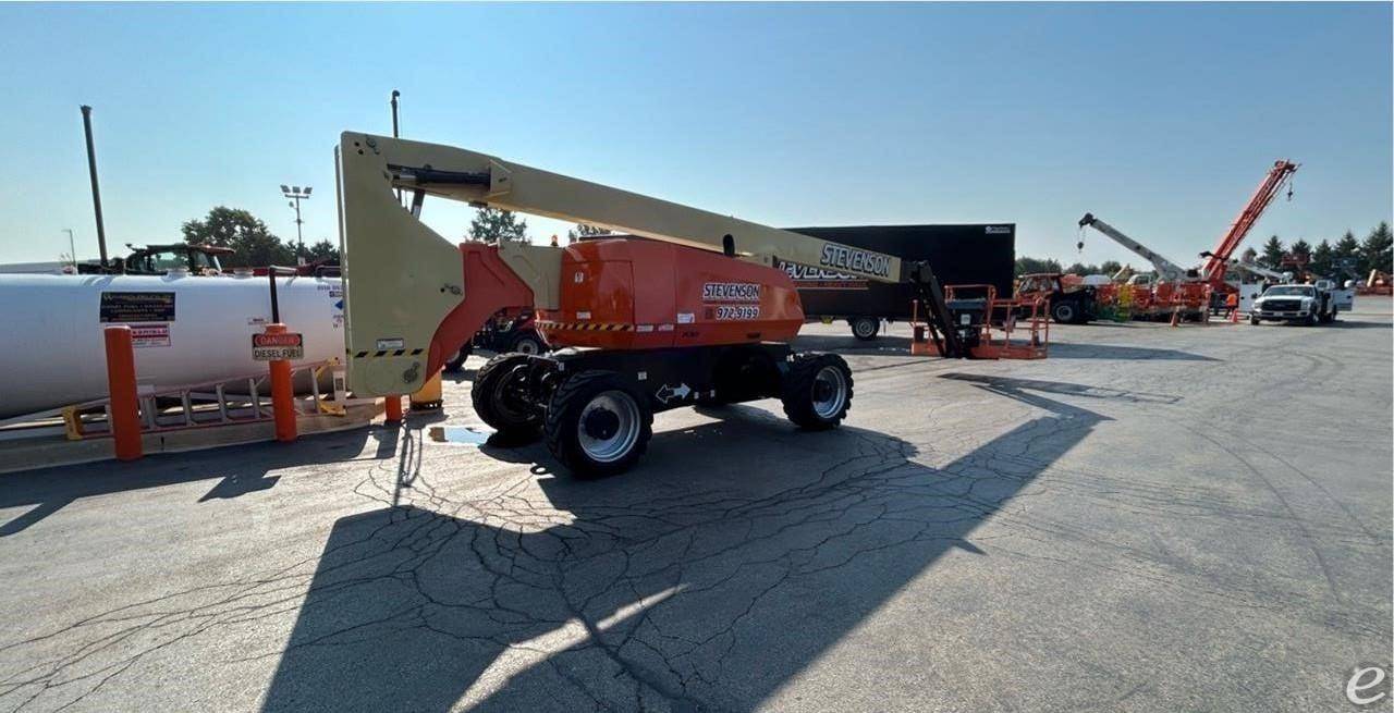 2015 JLG 800AJ