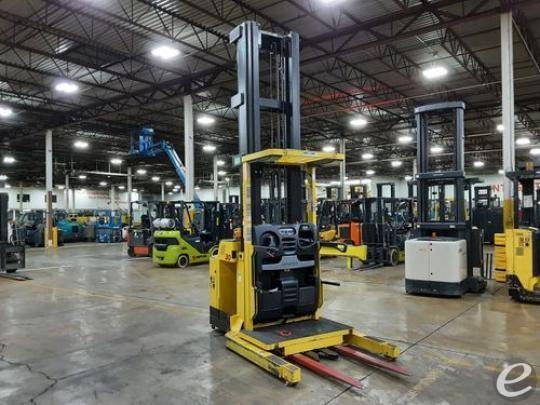 2017 Hyster R30XMA3 Electric Order Picker - 123Forklift