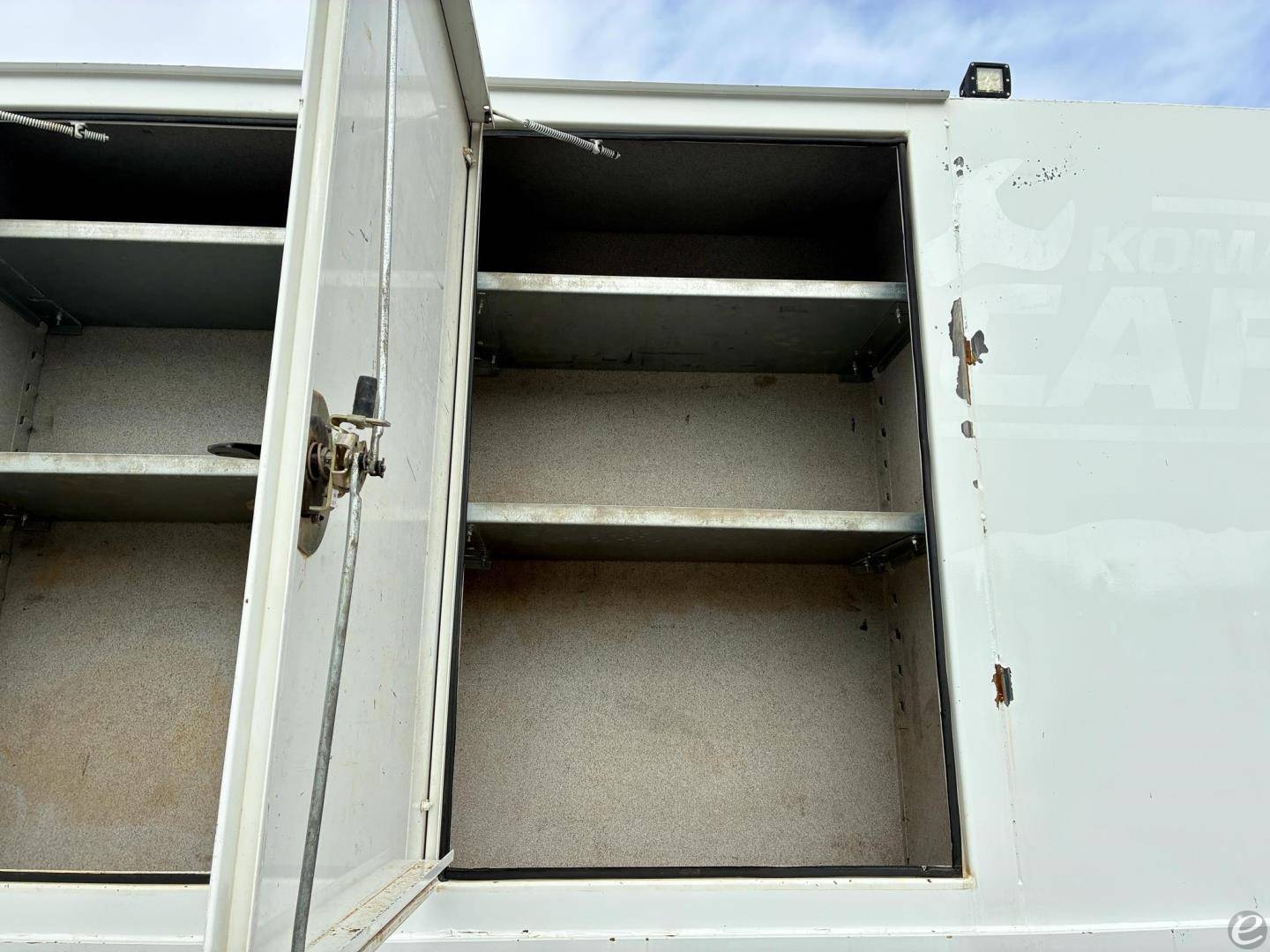 2016 Freightliner BUSINESS CLASS M2 106