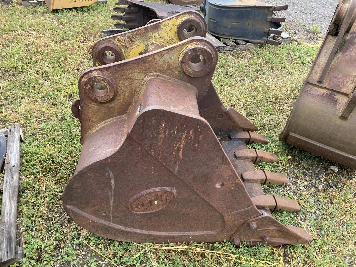 2004 HD40-036