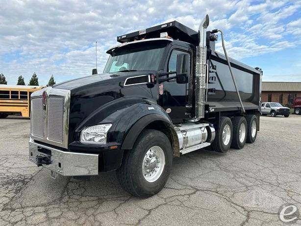2025 Kenworth T880
