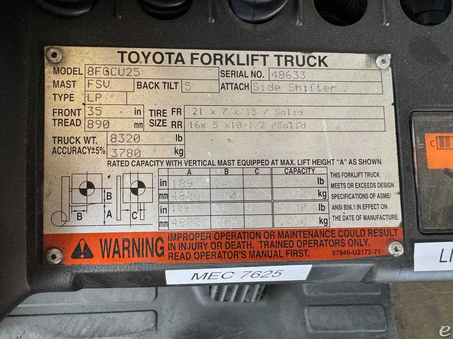 2013 Toyota 8FGCU25 LP Gas Forklift...