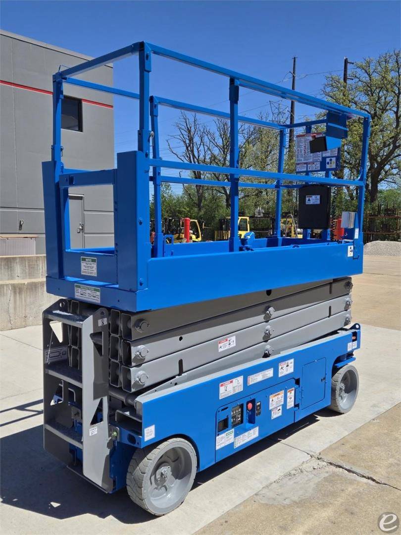 2014 Genie GS2632 Electric Scissor Lift - 123Forklift