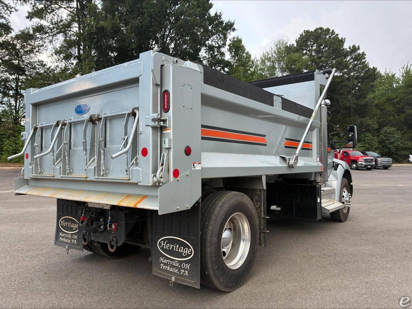 2025 Kenworth T380