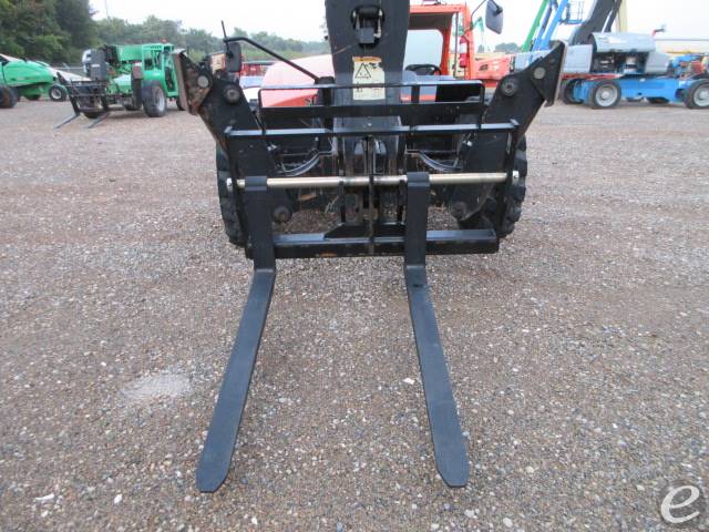 2018 JLG 1255