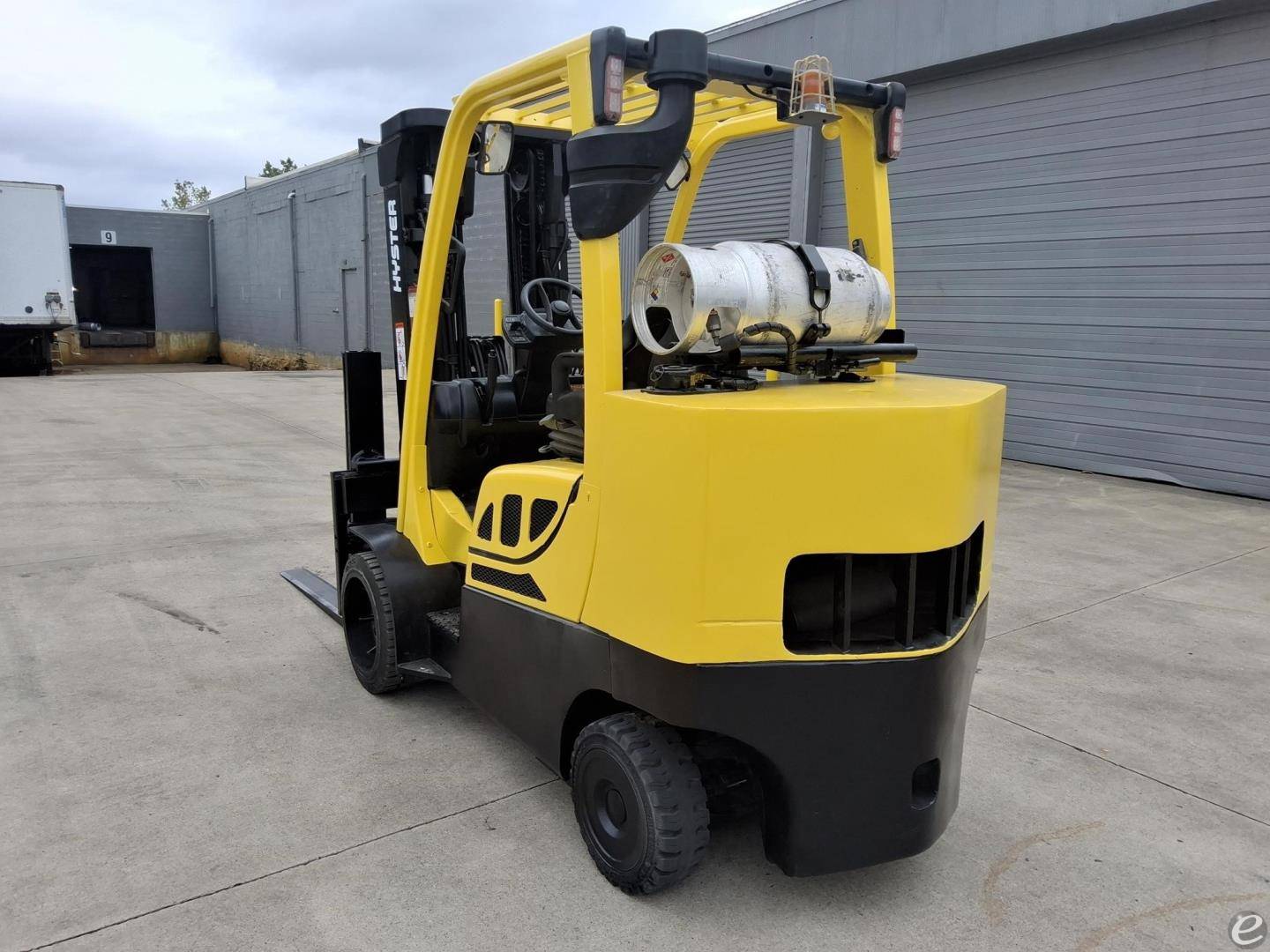 2017 Hyster S100FTBCS