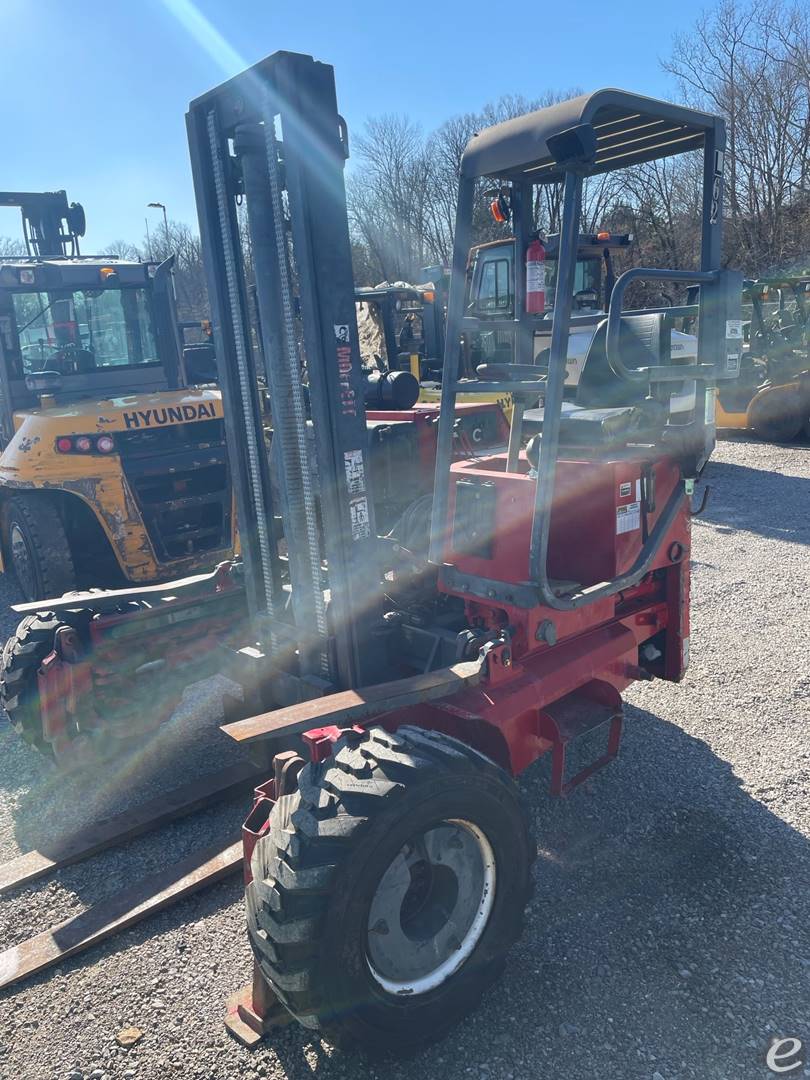 2003 Moffett M5500