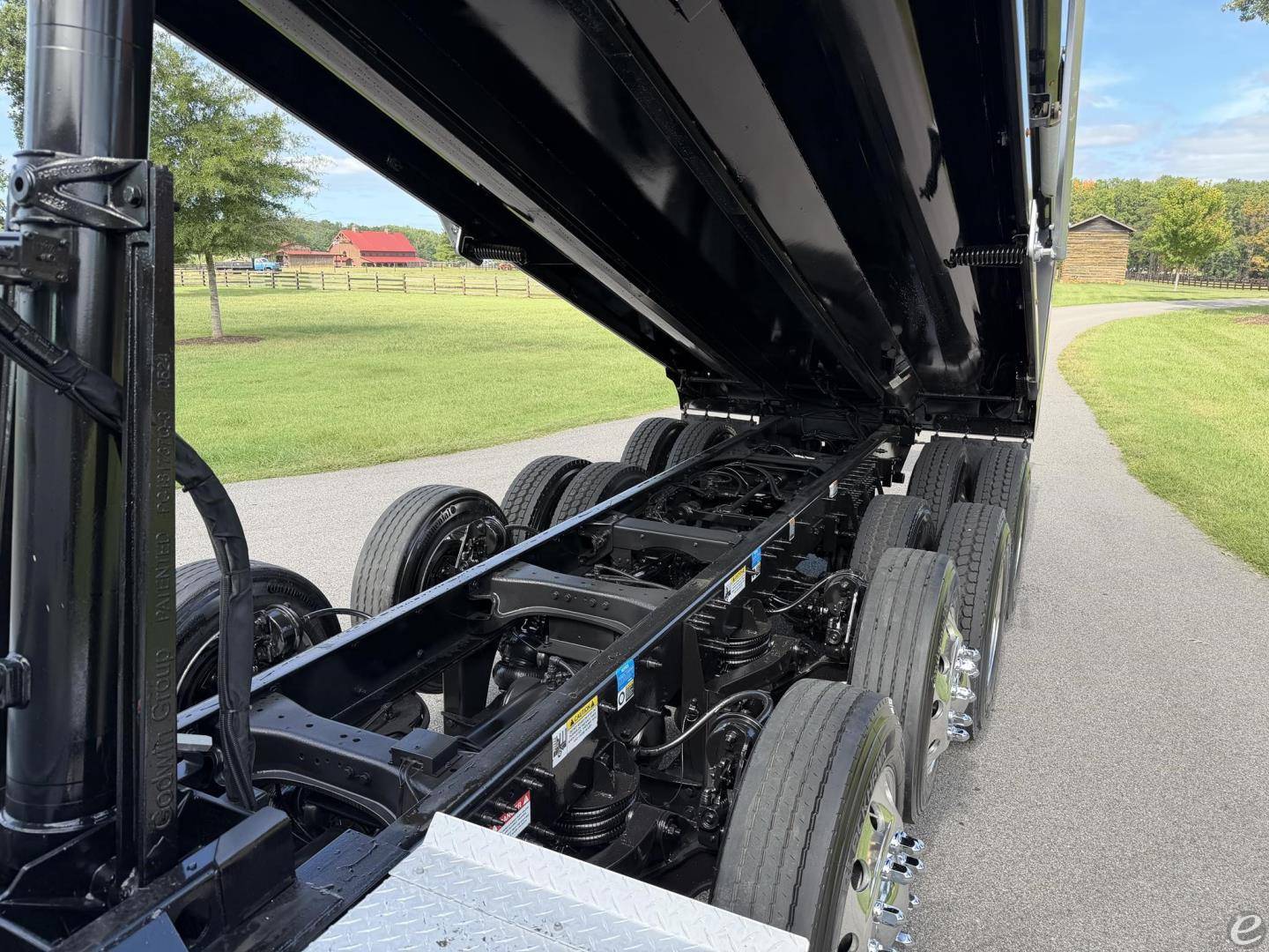 2025 Peterbilt 567