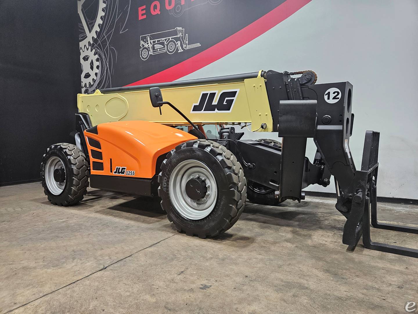2021 JLG 1255