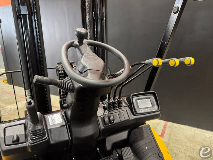 2026 Viper Lift Trucks FY35F
