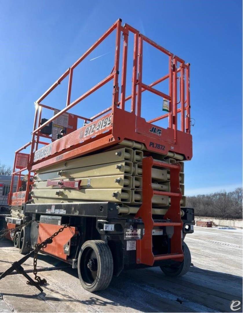 2021 JLG R4045