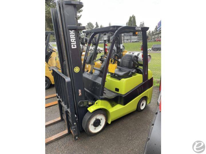 2012 Clark C25CL