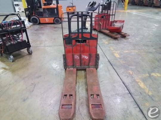 2010 Raymond 8400 Electric Forklift - 123Forklift