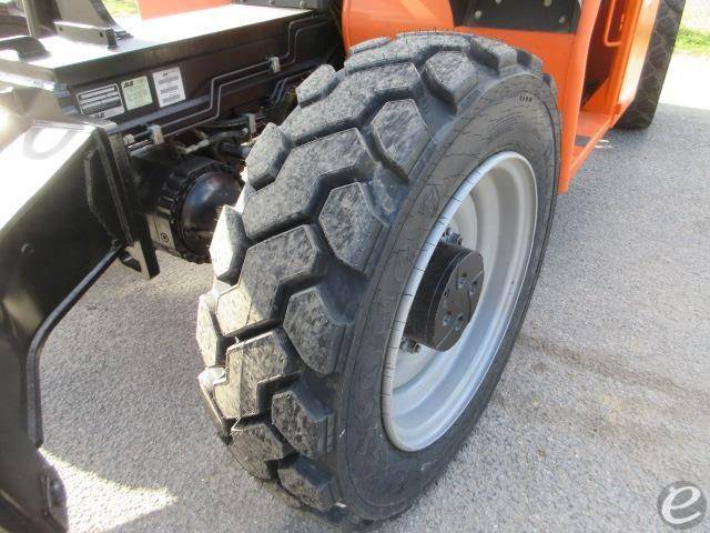 2015 JLG G10-55A