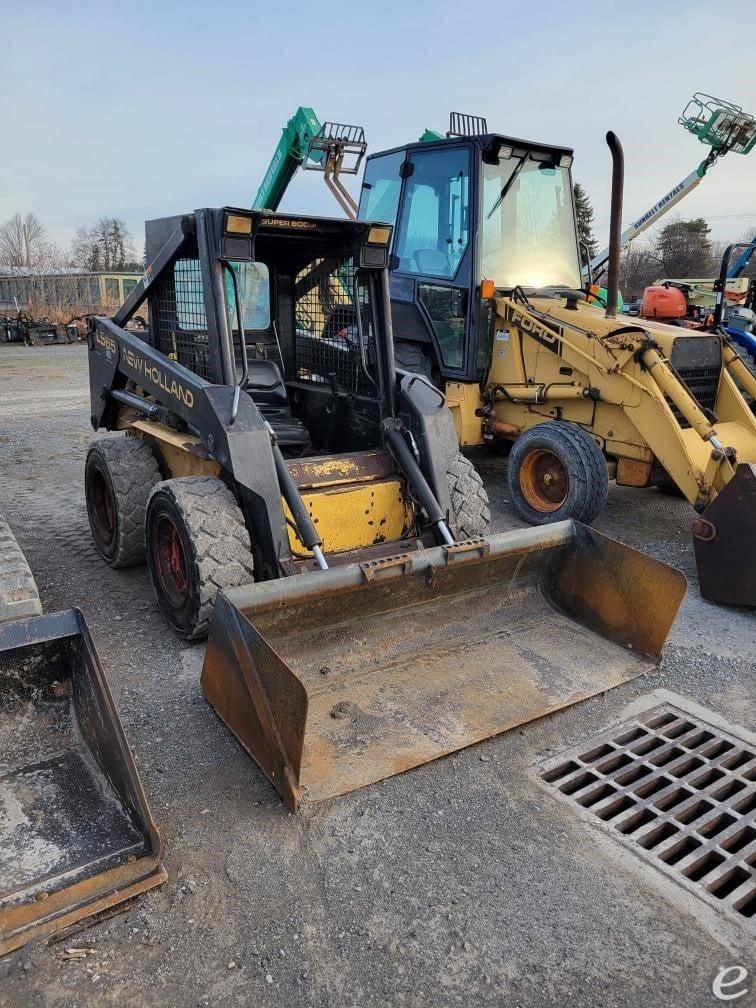 1997 New Holland L565