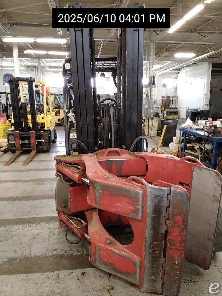 2018 Yale GC120VXPRS