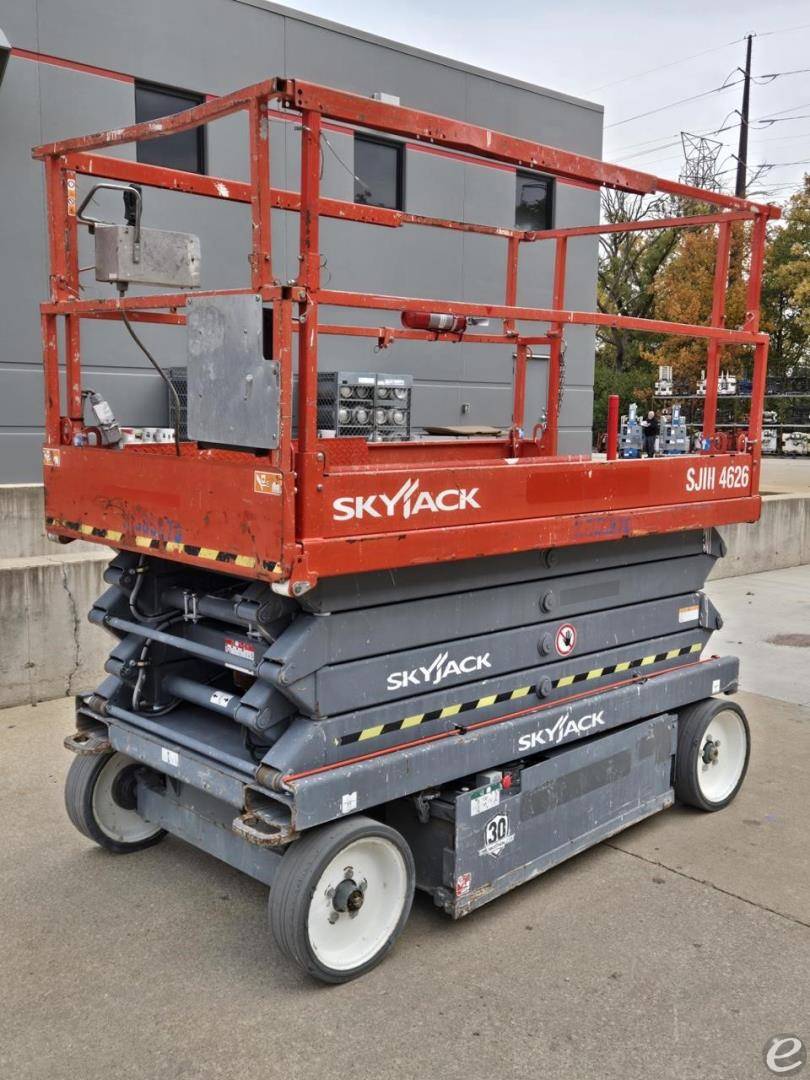 2015 Skyjack SJIII4626 Electric Scissor Lift - 123Forklift
