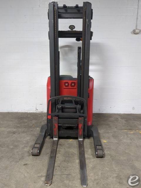 2006 Raymond 740 R45TT Electric Reach Truck - 123Forklift