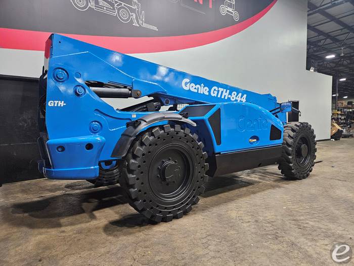 2019 Genie GTH844