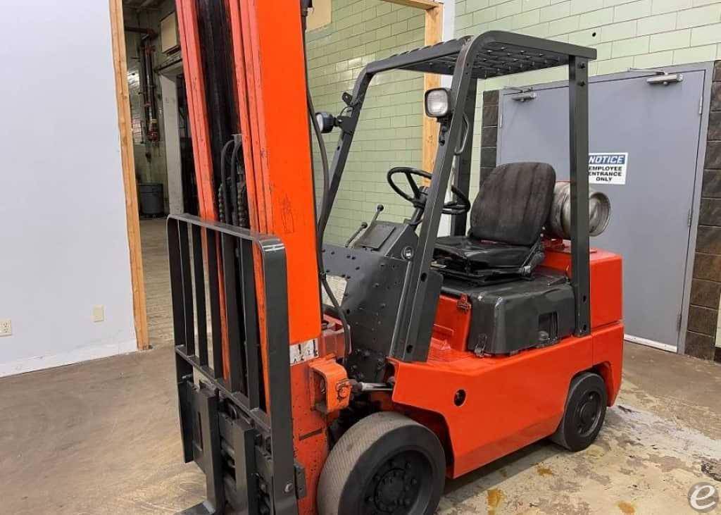 1986 Nissan                                             CPF02A25V LP Gas Forklift - 123Forklift