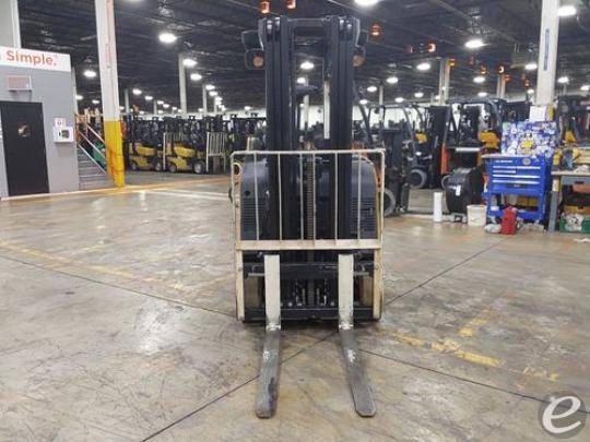 2018 Yale ESC030 Electric Forklift - 123Forklift