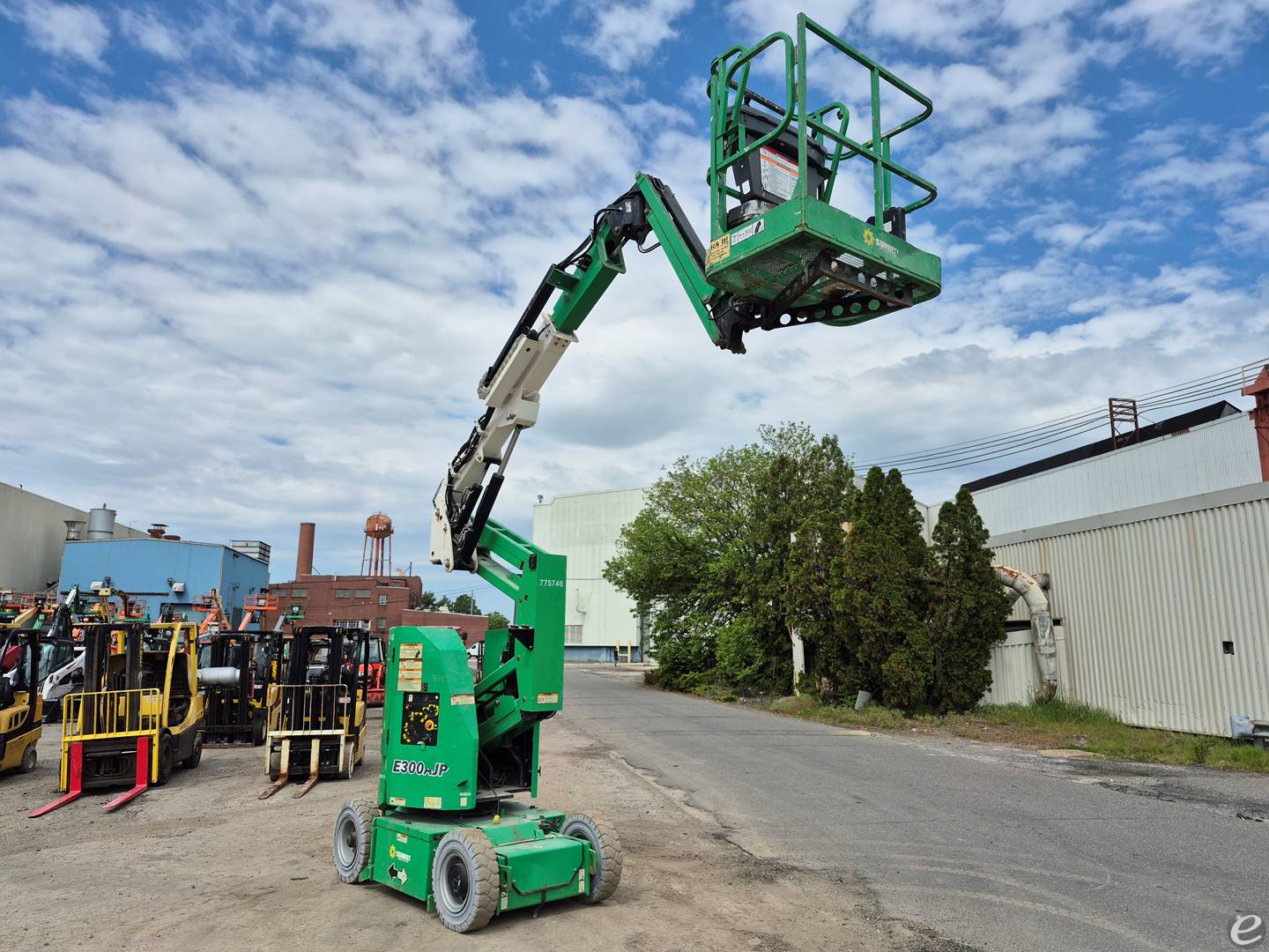 2015 JLG E300AJP