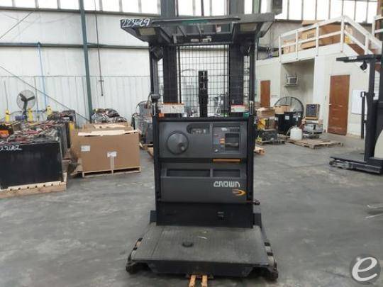 2018 Crown SP4050-30