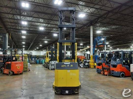 2017 Hyster R30XMA3 Electric Order Picker - 123Forklift
