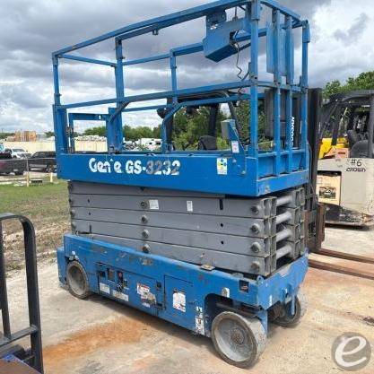 2020 Genie GS3232