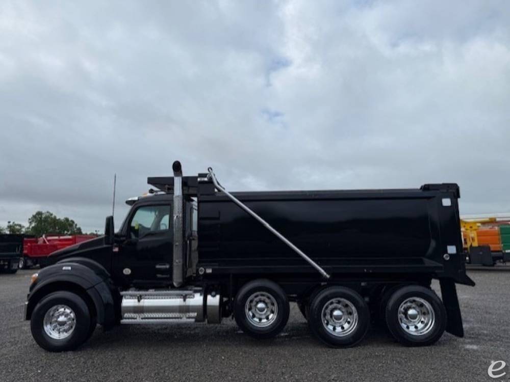 2025 Kenworth T880S