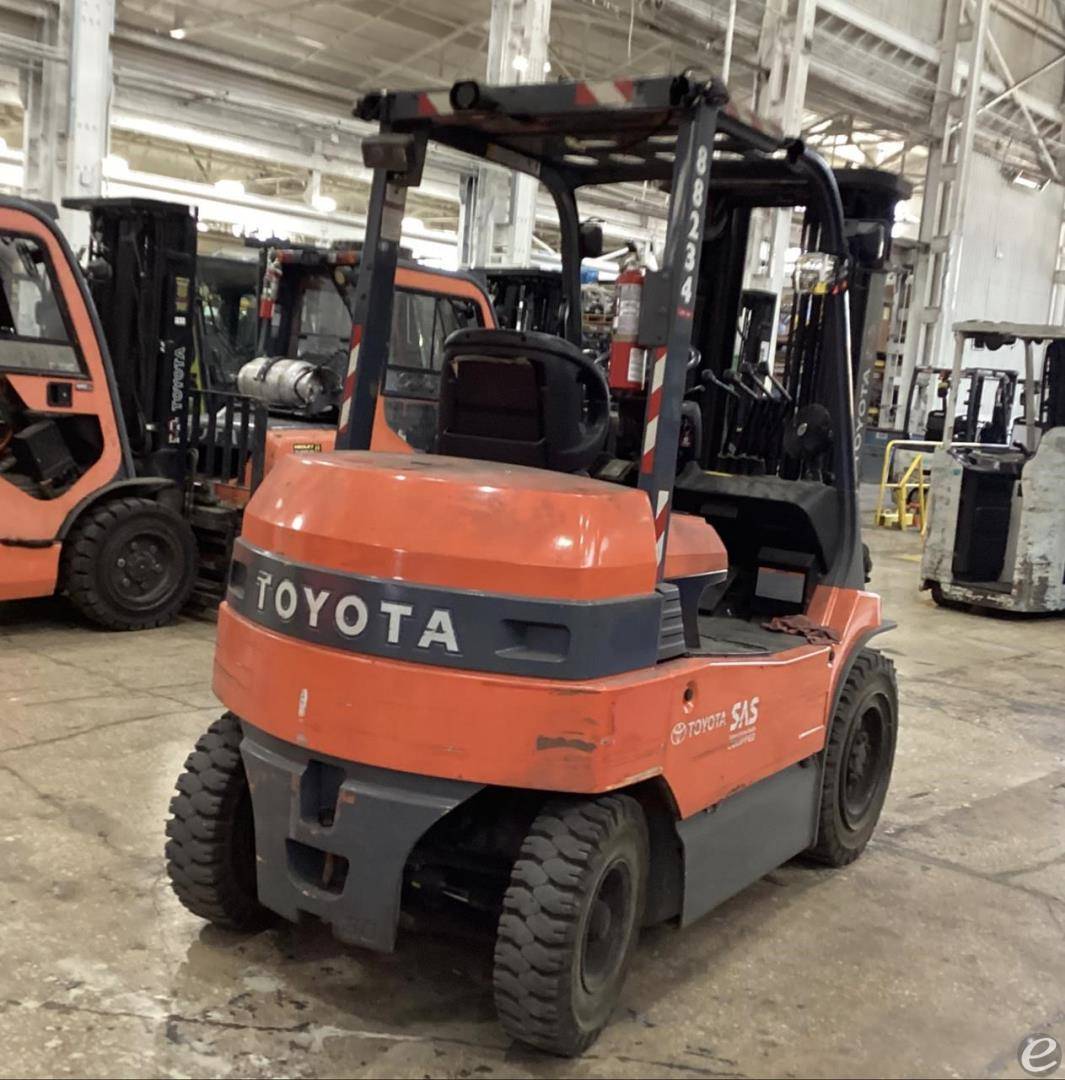 2014 Toyota 7FB30