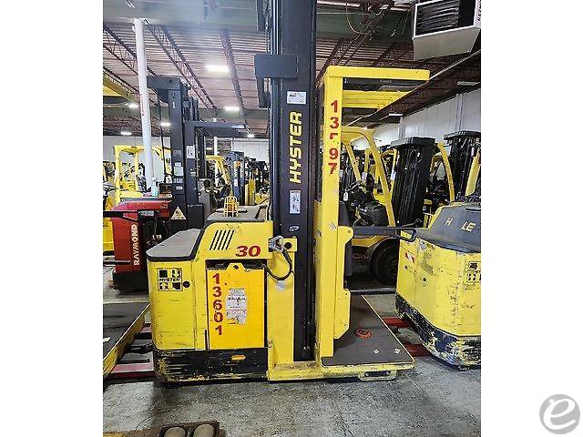 2013 Hyster R30XM3 Electric Order Picker - 123Forklift