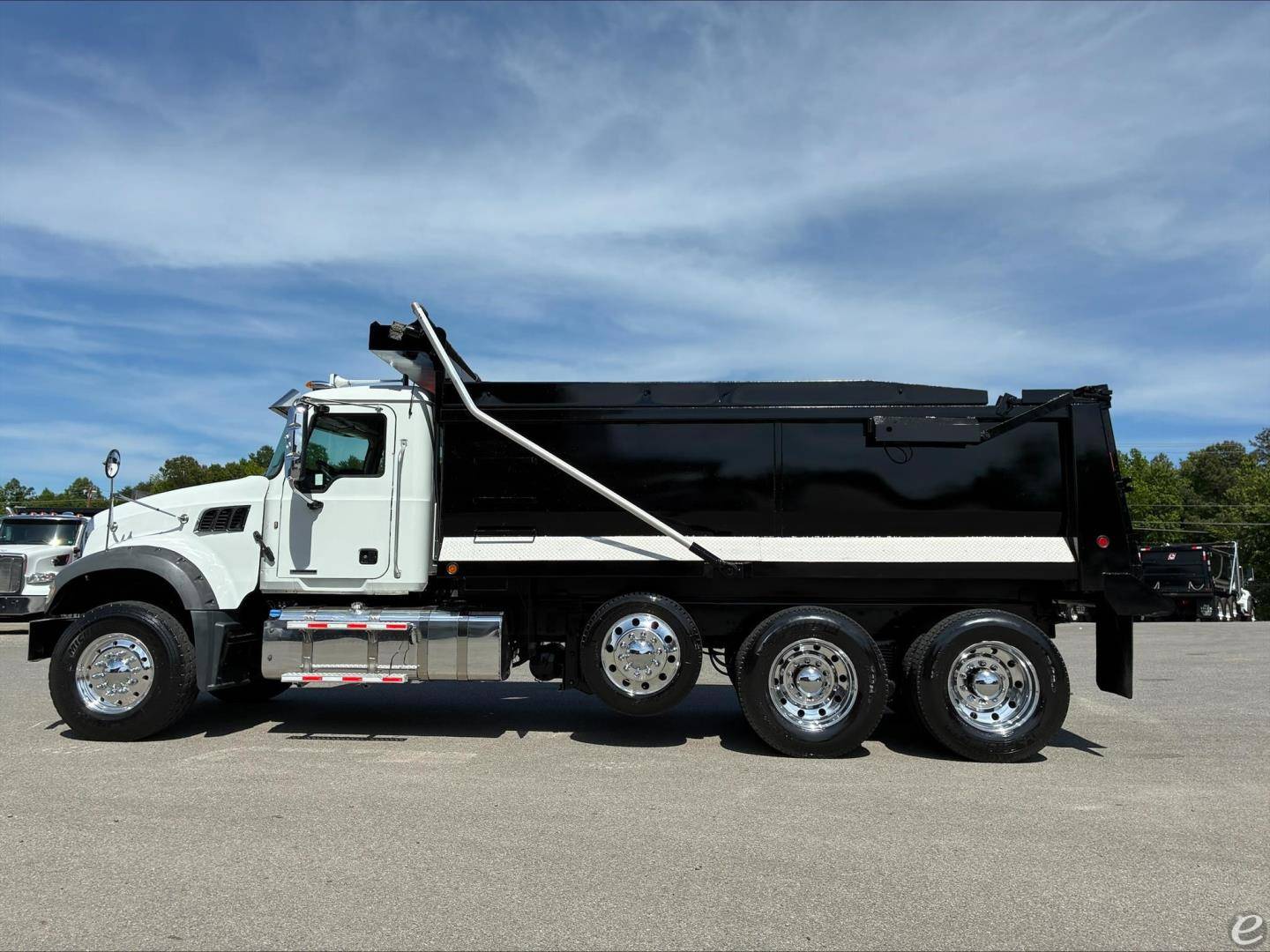 2020 Mack GRANITE 64FR