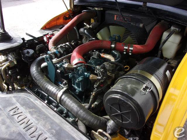 2017 Hyundai 25D-9