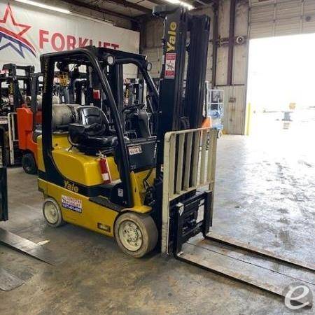 2016 Yale GLC035 LP Gas Forklift