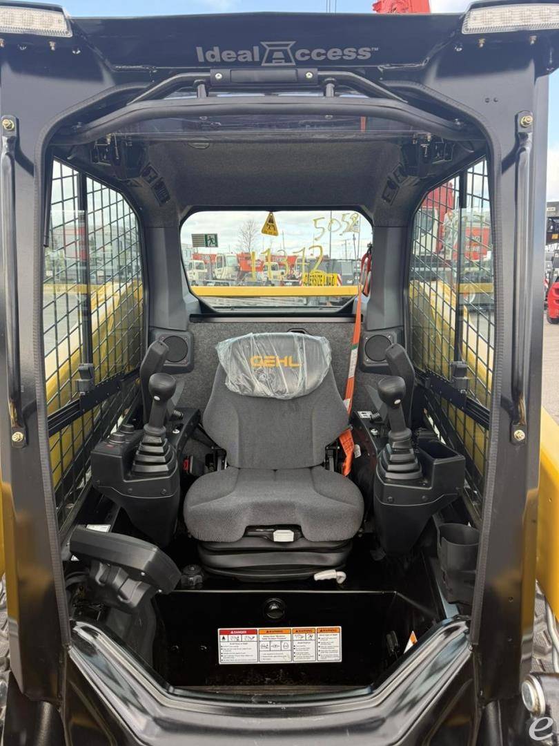 2025 Gehl VT230