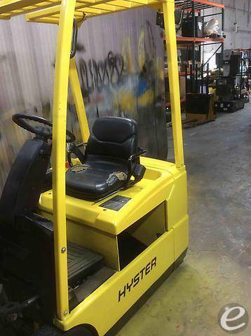 2007 Hyster J30ZT Electric Forklift - 123Forklift