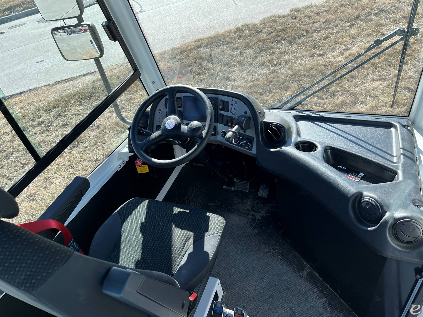 2024 Terberg YT203