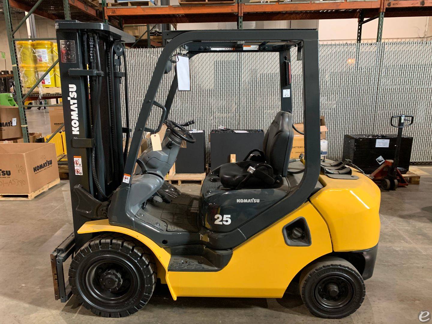 2011 Dual Fuel Komatsu FG25T16 Pneumatic Tire 4 Wheel Sit Down