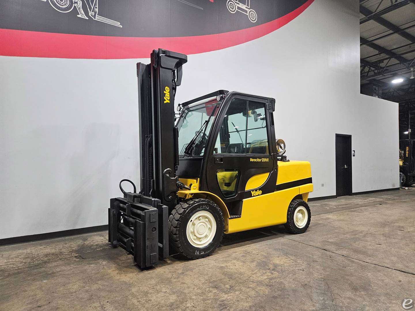2021 Yale GLP120VX