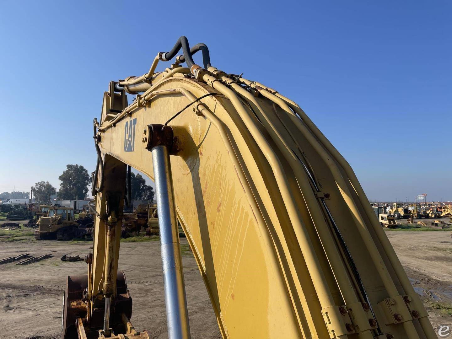 1992 Cat 330L