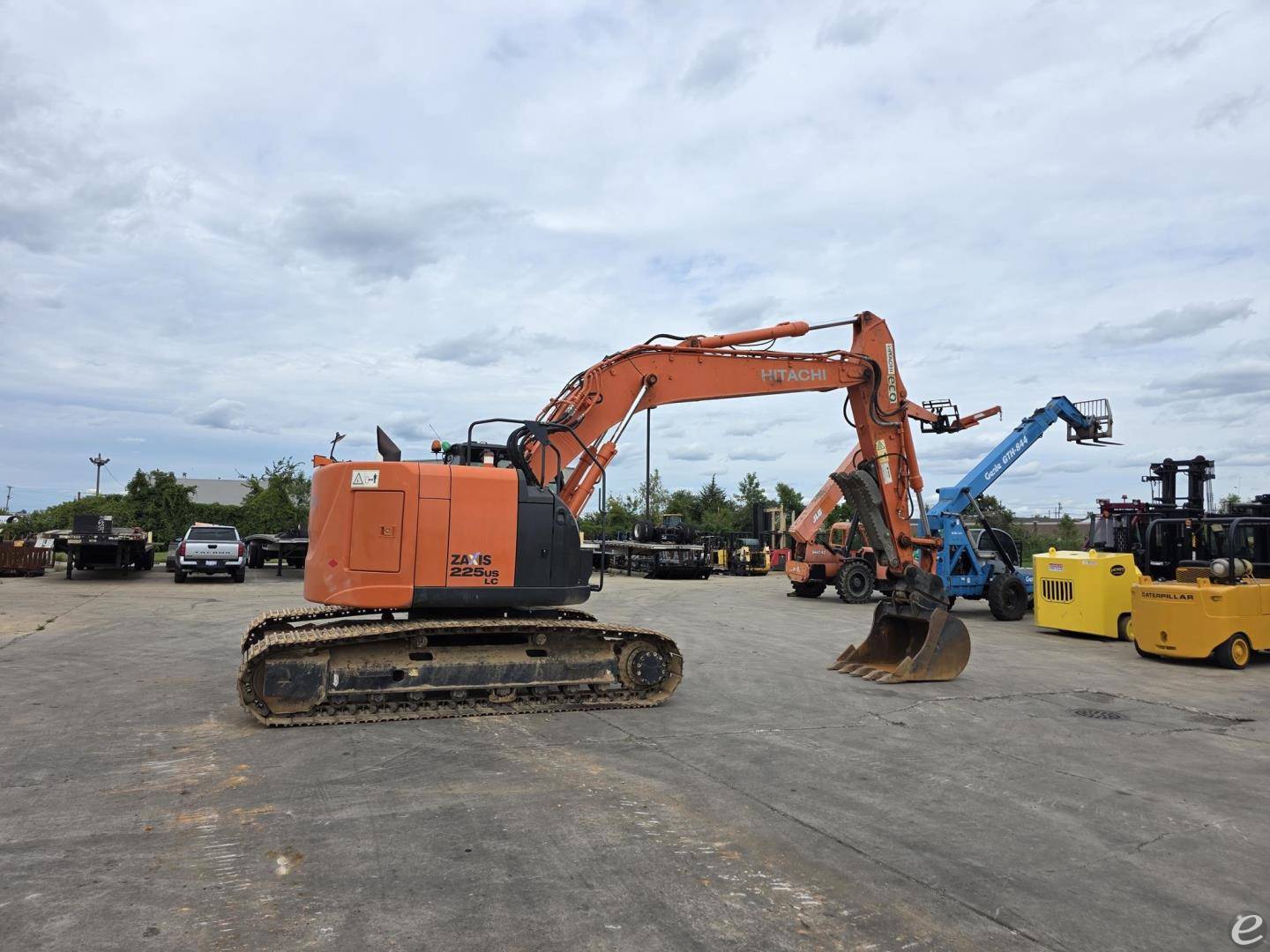 2016 Hitachi ZX225US LC-5B
